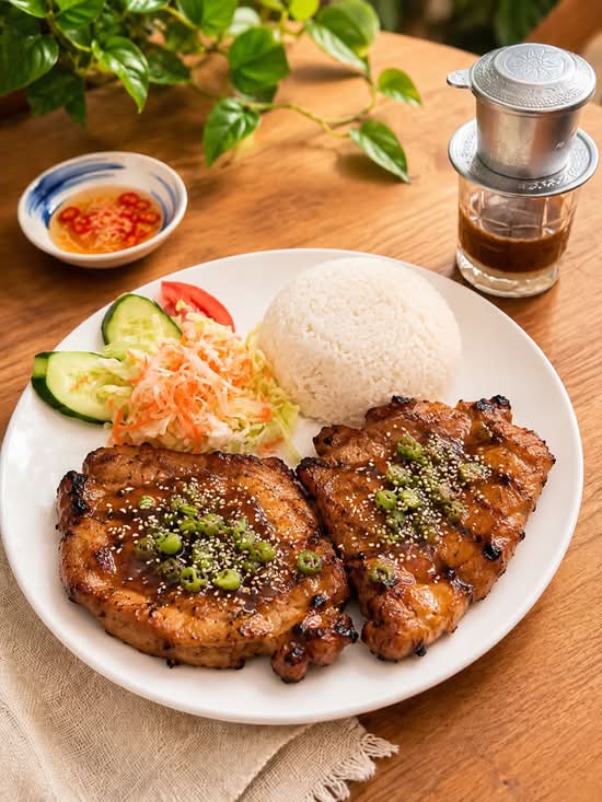 Grilled Lemmongrass Pork Chop 香茅豬扒飯